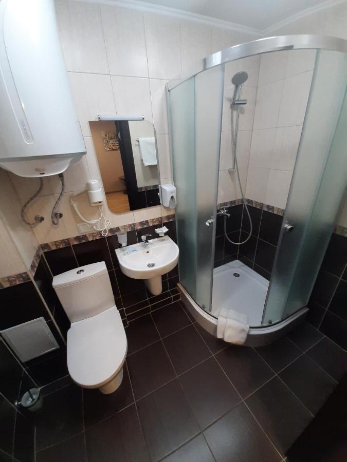 Tourist Hotel Kharkiv Eksteriør billede