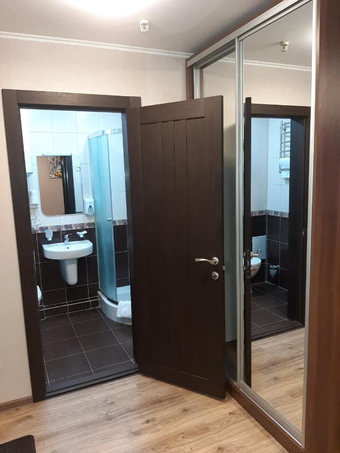 Tourist Hotel Kharkiv Eksteriør billede