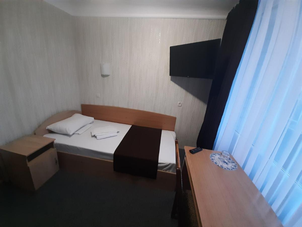 Tourist Hotel Kharkiv Eksteriør billede